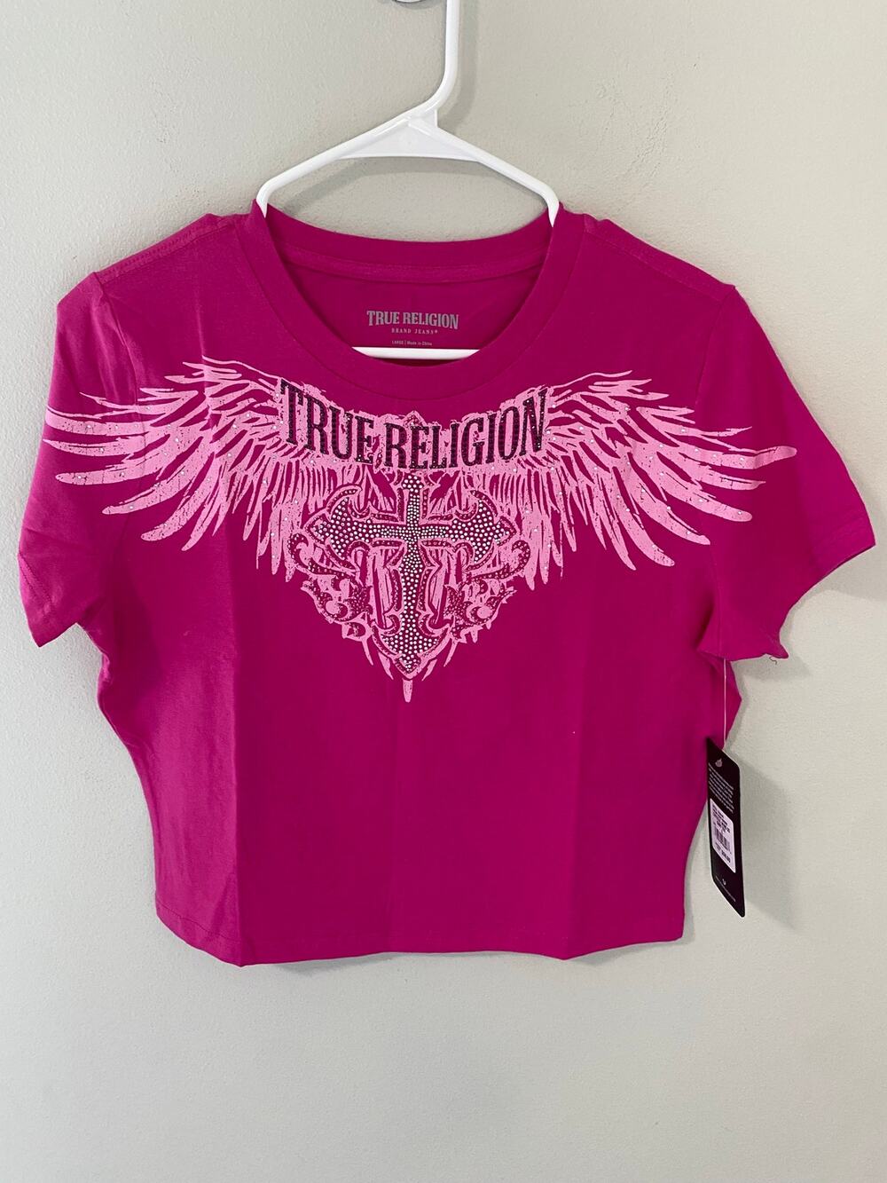 True Religion Crystal Wing Baby Tee Pink Short Sleeve Size L NWT